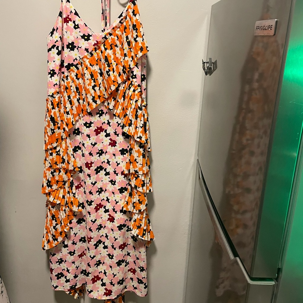 Dress for women. Brand Kenzo . Size Medium. Color Yellow orange flowers.